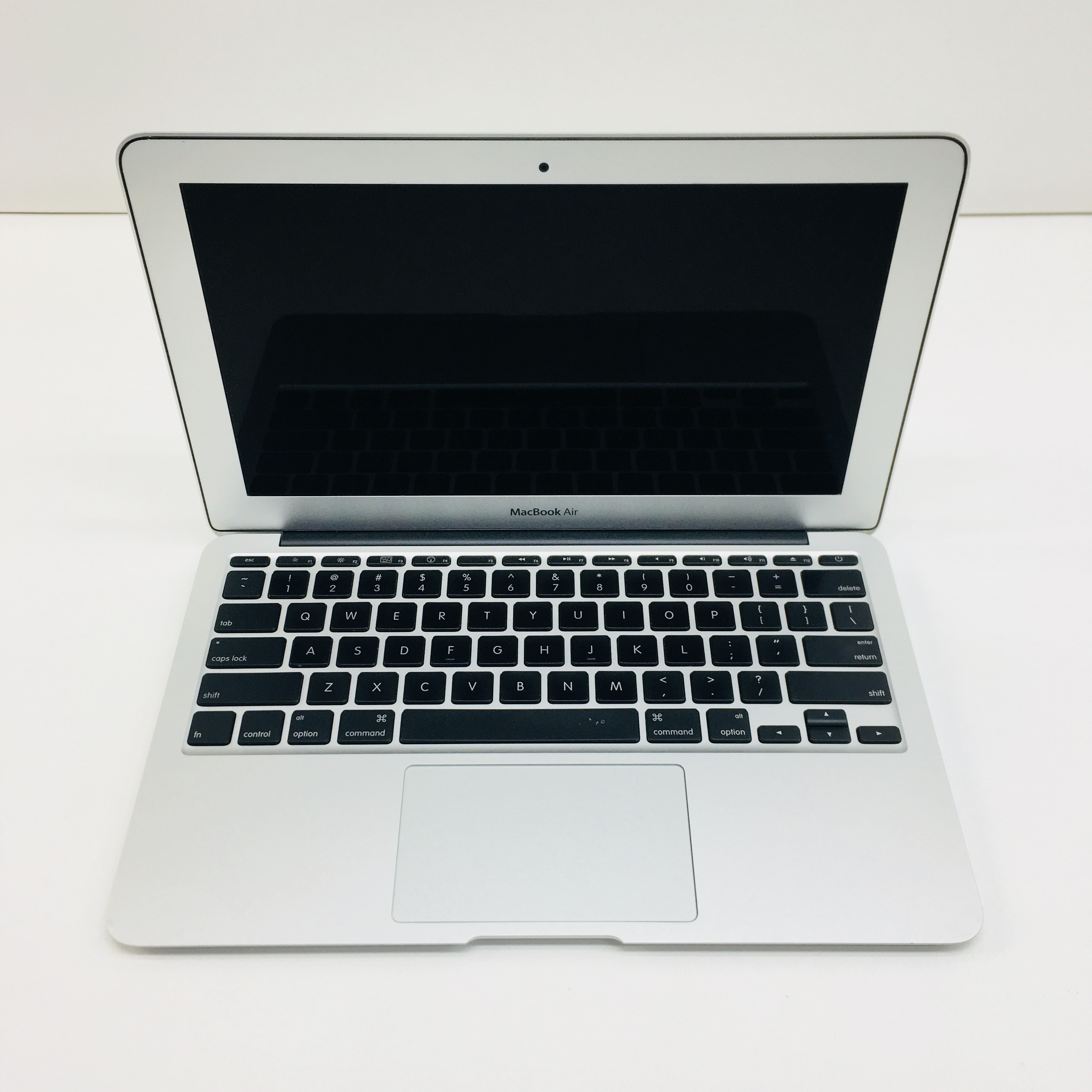 Fully Refurbished MacBook Air 11" Late 2010 New Battery Intel Core 2